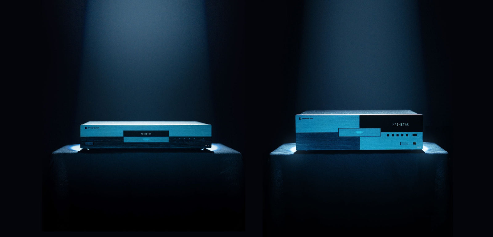 Magnetar UPD800 MKII and UDP900 MKII players in a photo studio setting.