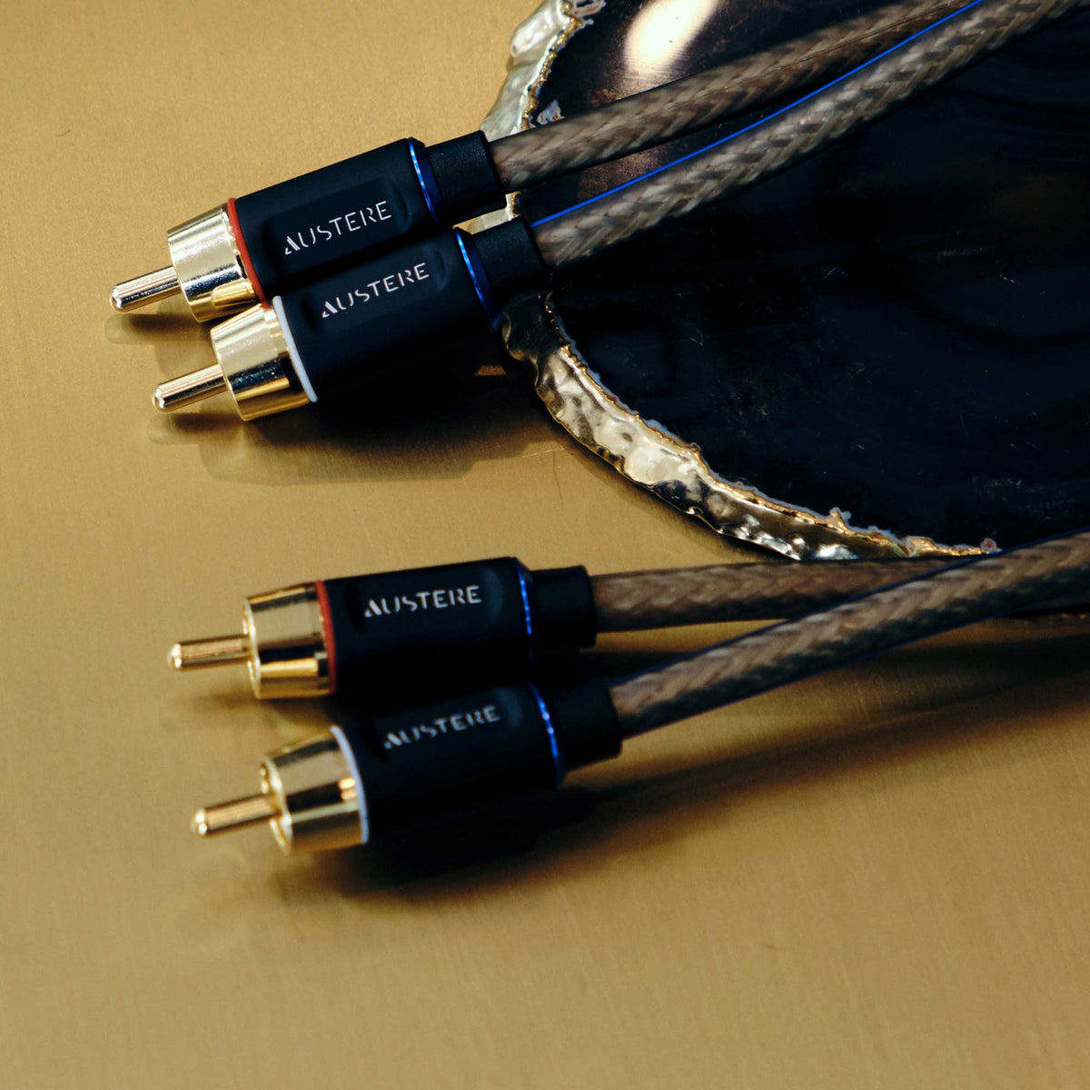 V Series Audio Interconnect Cable 2.0m
