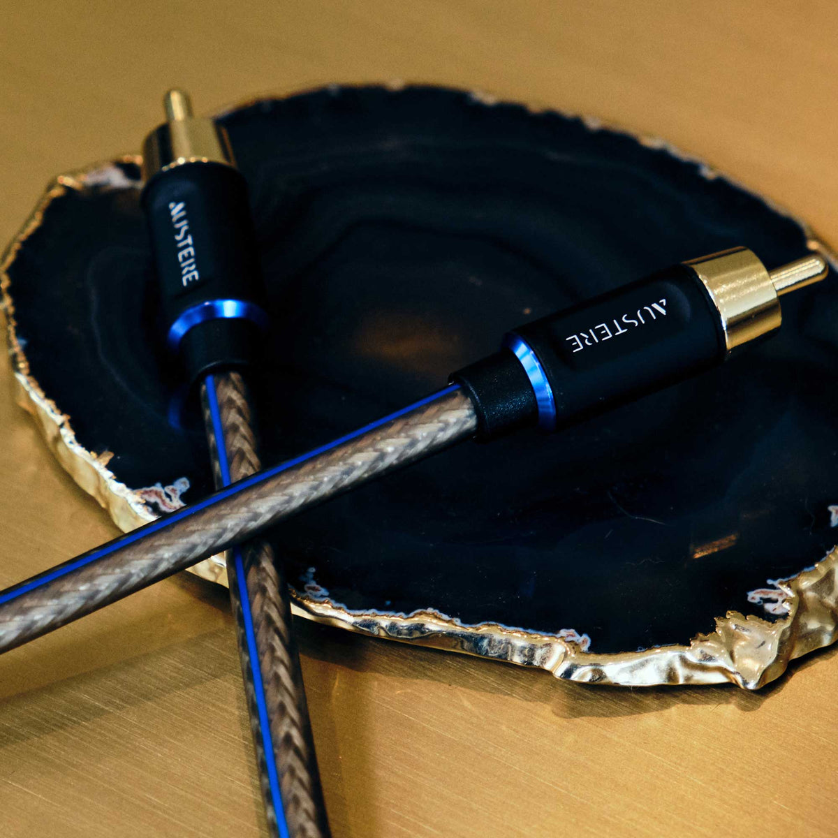 V Series Subwoofer Cable 5.0m