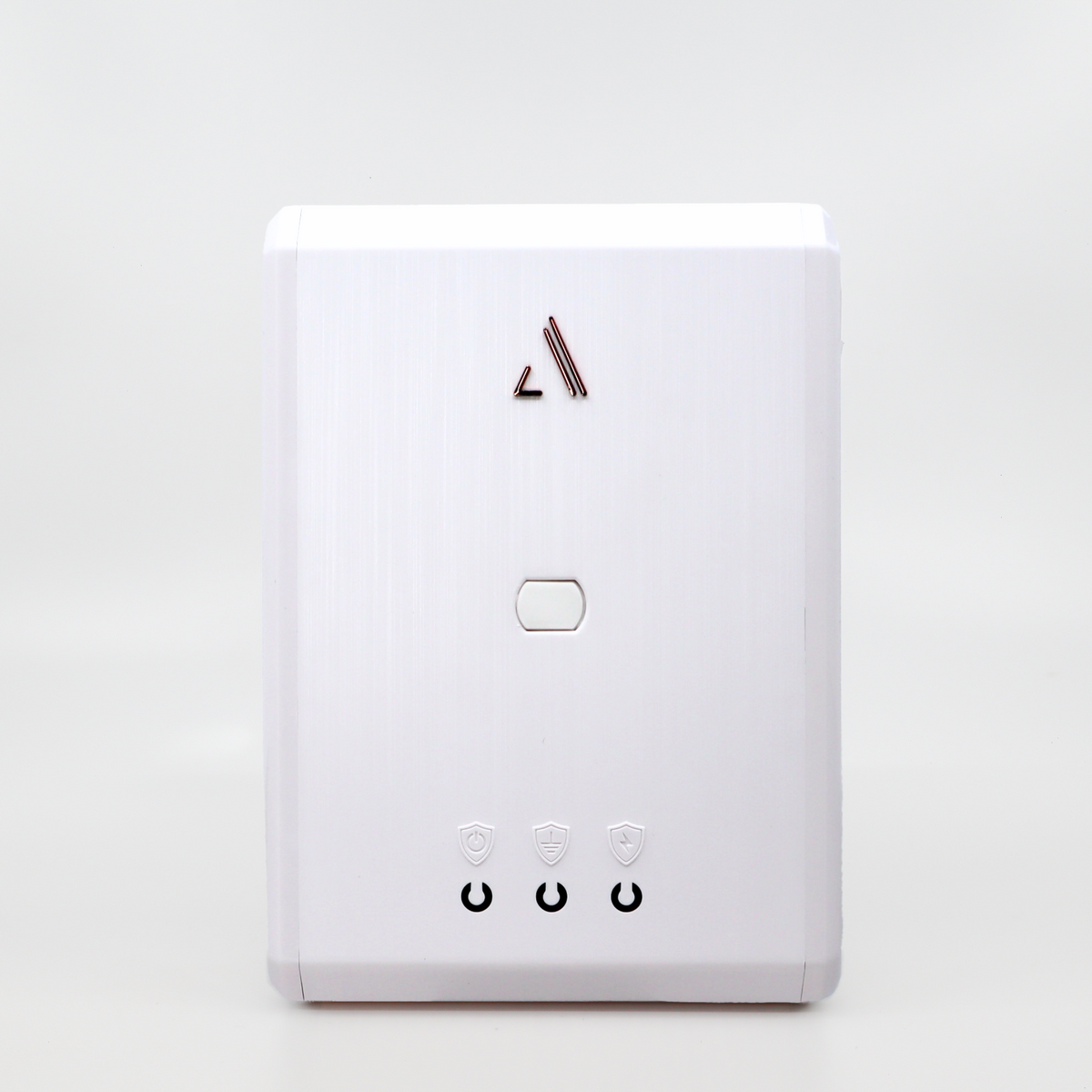 III Series \\ Power 4-Outlet Surge Protector, Luxe White