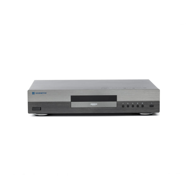 Image of the Magnetar UDP800, a high-performance professional-grade audio interface for musicians and producers.